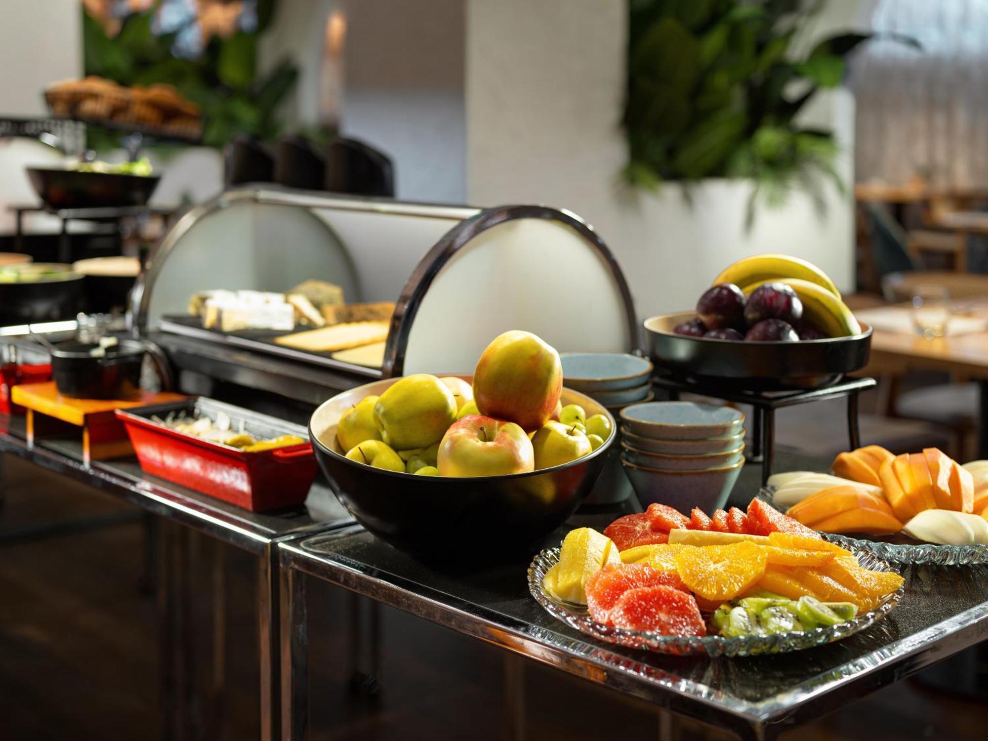 Mamaison Chain Bridge Hotel 4*