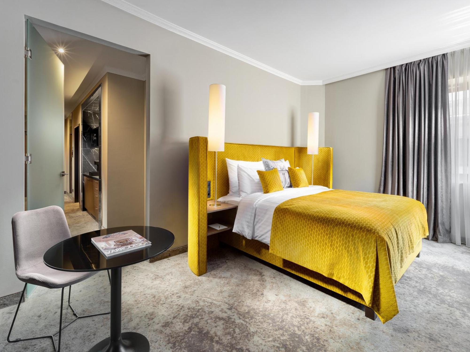 Hotel Mamaison Chain Bridge 4*
